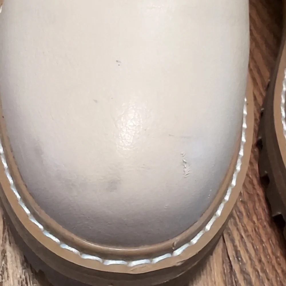 Oasis Society Blond Leather Chelsea Boots - Picture 3 of 10